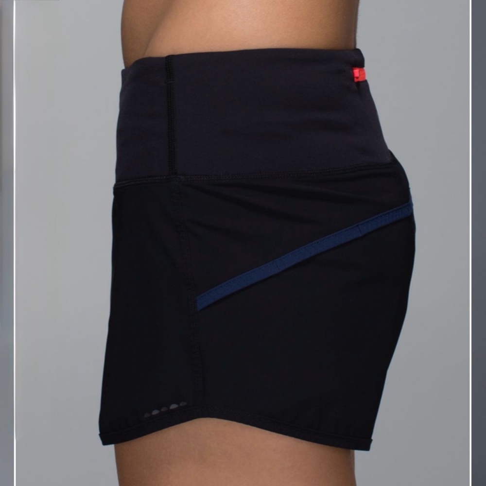 Lululemon Trail Bound Short Black Size 8 - Picture 2 of 7
